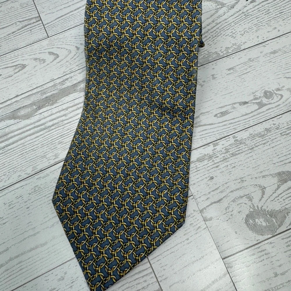 Brooks Brothers Men's Silk Tie Blue Yellow Chain Pattern‎ Made in USA